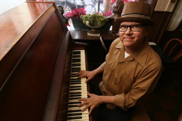 New Orleans-style pianist Ricky Nye often performs with Davidson.