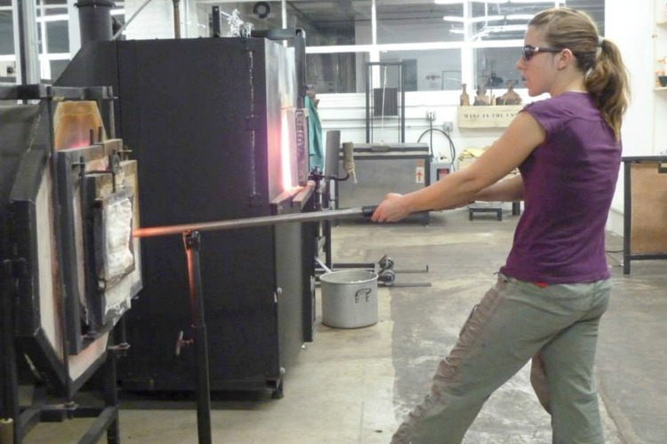 1.	Rachel Strunk working on hot glass.