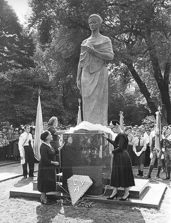 Lesya Ukrainka, Ukraine's greatest poet, statue was unveiled in 1961 before more than 1000 Americans of Ukrainian descent.