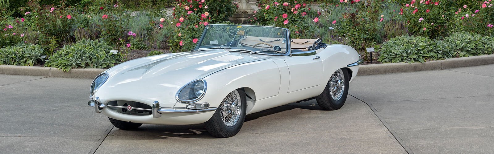 The 1961 Jaguar XK-E was the first edition of the model for the legendary British carmaker. The car was considered innovative for its suspension and body construction, and reached 150 mph.