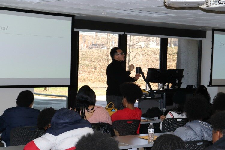 Larry Hodge educating youth and parents on the importance of rising to the challenge when it comes to standardized testing and collegiate aspirations.