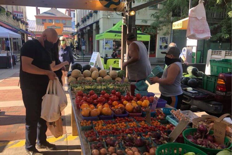 Produce Perks connects people in need with local farmers.