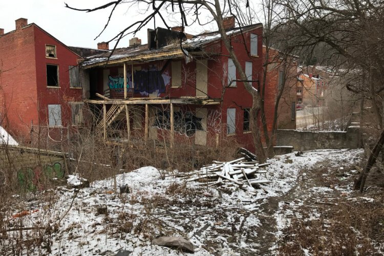 Buildings around Peete Alley have been vacant for decades.