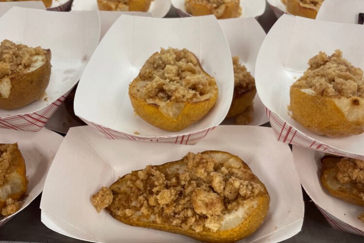 Participating West Clermont Local School District snickerdoodle crumble over pears.