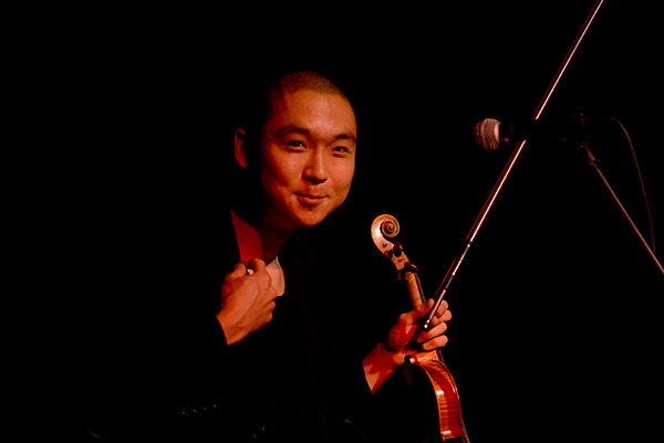 Eddy Kwon performs at the Contemporary Arts Center