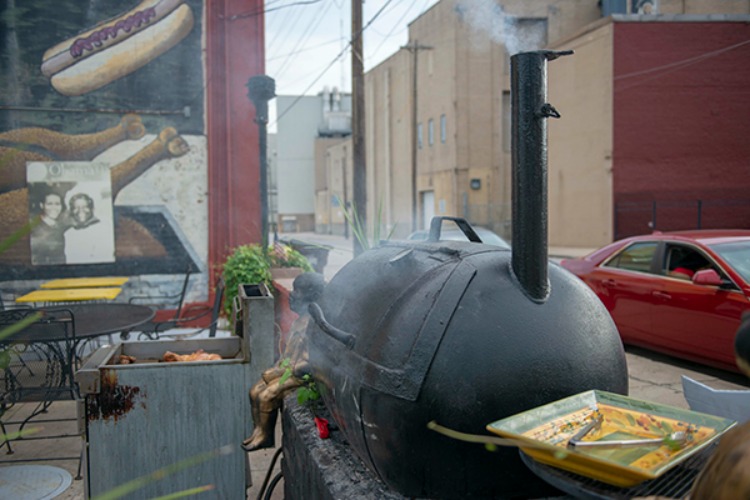 Grilling turkeys, chickens, and ribs