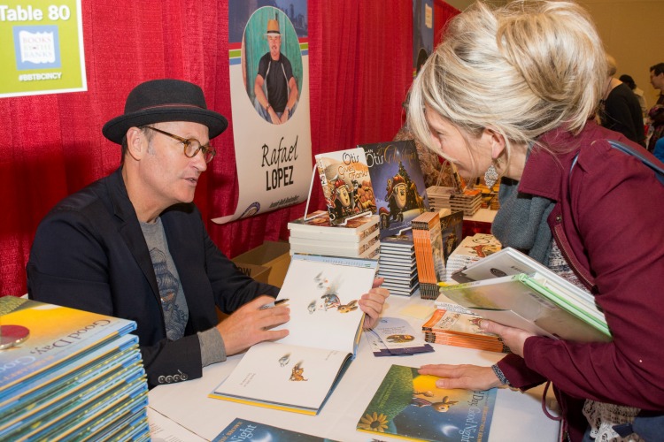 Children's author and illustrator Loren Long at last year's Books on the Banks.