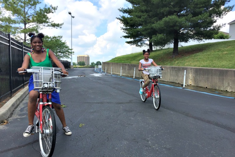 The Red Bike Go program allows people to move freely around the city.