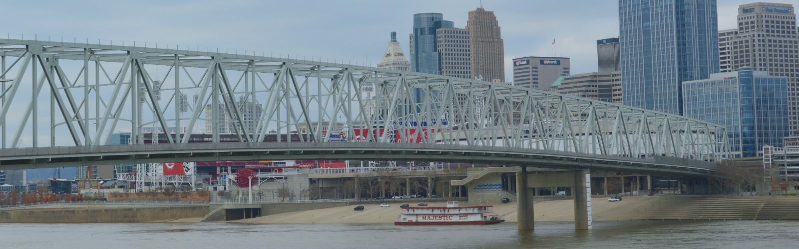 There are many ways to cross the Ohio River.