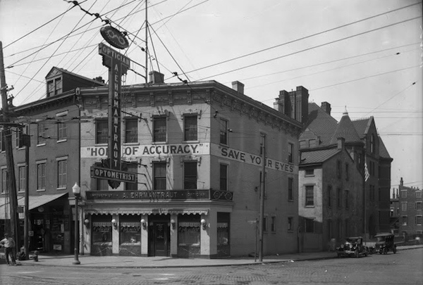 The Apotheke Building at McMicken, Vine & Findlay in 1925