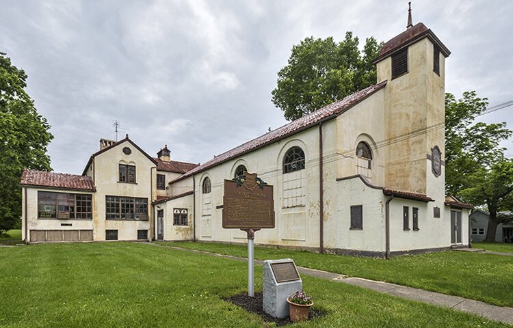Cincinnati Preservation Association recently partnered with the Eckstein Cultural Arts Center (ECAC) to preserve the historic Ecktsein School.
