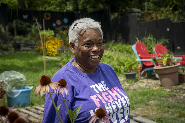 Valeria Glenn bought a vacant lot next to her home and transformed it.